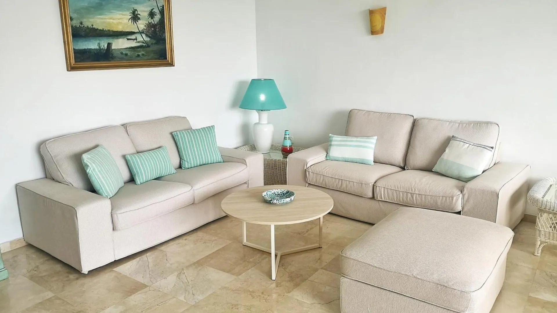 Carabeo 36 Seaview Apartment